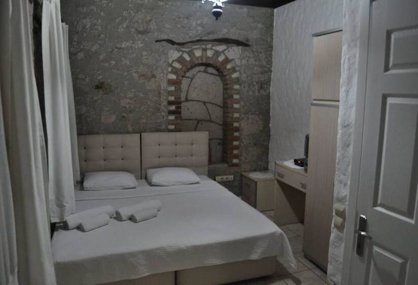 غرفة قياسية, Radika