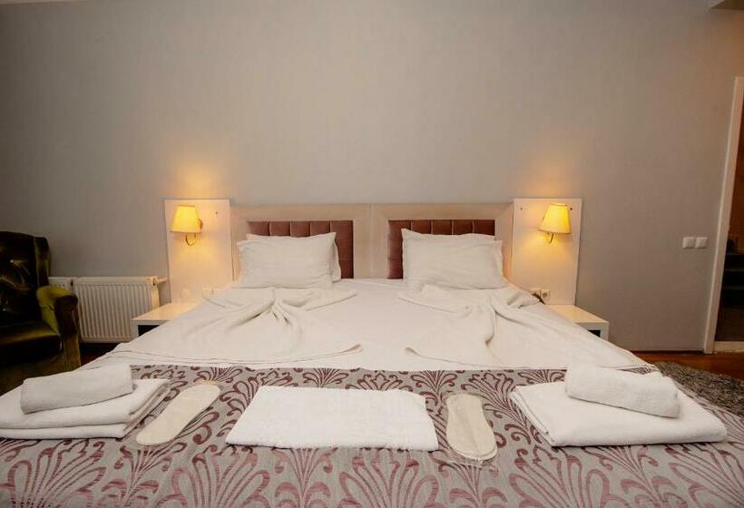 수피리어 룸, Srf