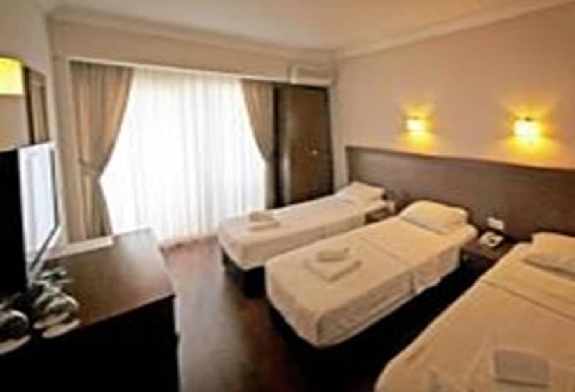 اتاق استاندارد با چشم‌انداز دریا, Ucem