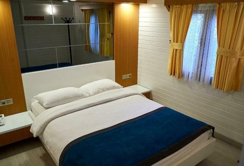 آپارتمان 1 خوابه, Azur