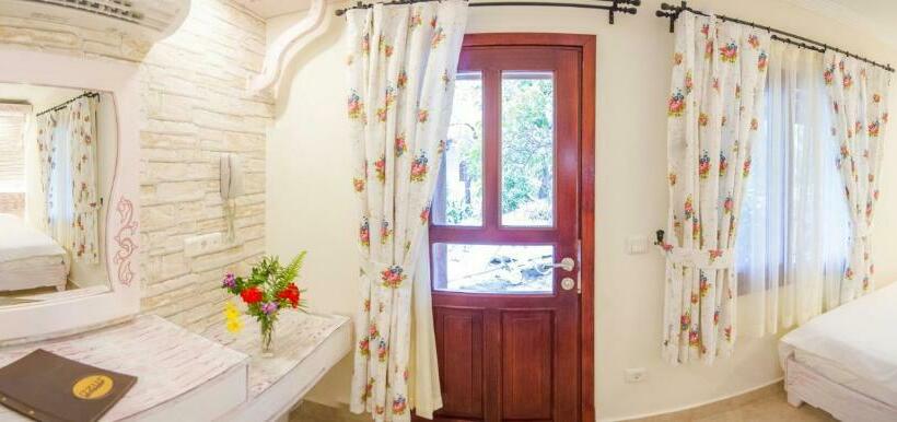 اتاق استاندارد, Azur