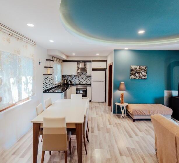 ویلای لوکس 1 خوابه, Azur