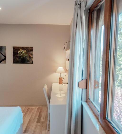 ویلای لوکس 1 خوابه, Azur