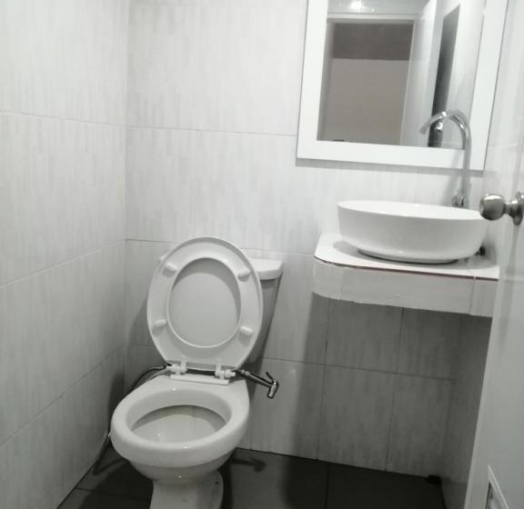 バルコニー付きスタンダードルーム, Golden Beach Resort Koh Phangan