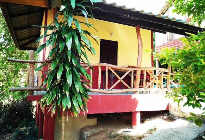 ガーデンビュースタンダードルーム, Golden Beach Resort Koh Phangan