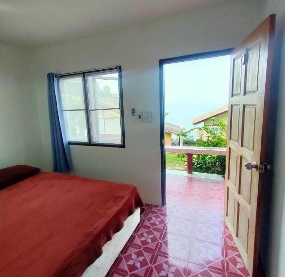 디럭스 방갈로, Golden Beach Resort Koh Phangan
