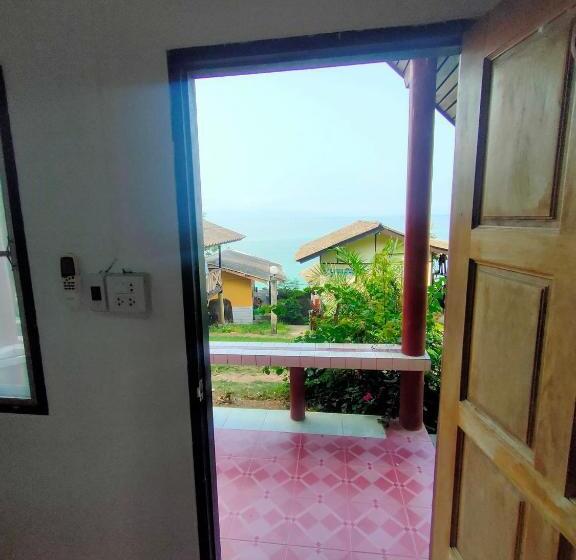 デラックスバンガロー, Golden Beach Resort Koh Phangan