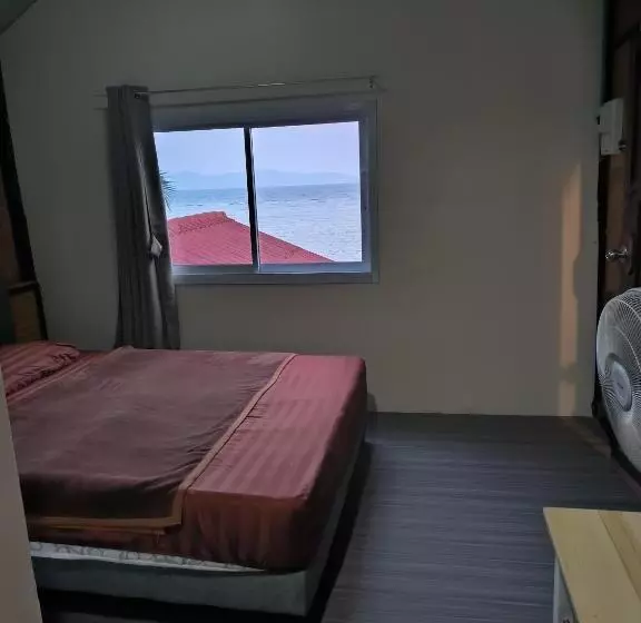 ガーデンビューのスタンダードバンガロー, Golden Beach Resort Koh Phangan