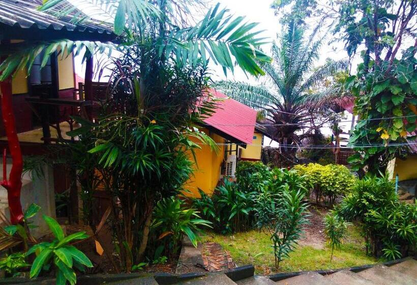ガーデンビューのスタンダードバンガロー, Golden Beach Resort Koh Phangan