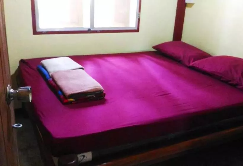 バンガローの２ベッドスタンダードルーム, Golden Beach Resort Koh Phangan