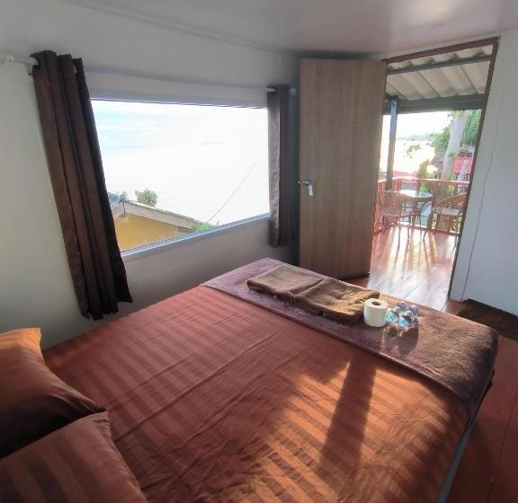 オーシャンビューのスタンダードバンガロー, Golden Beach Resort Koh Phangan