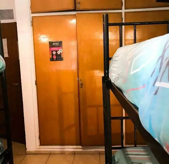 اتاق استاندارد چهارنفره با سرویس بهداشتی مشترک, Hostel Punto Patagonico
