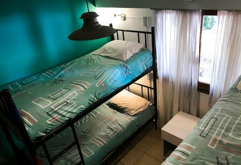 스탠다드 4인용 룸 공용 욕실, Hostel Punto Patagonico