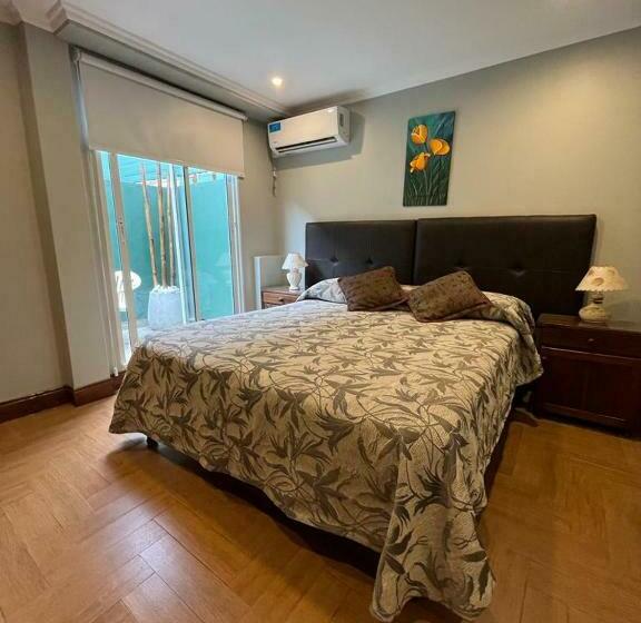 标准间, Boutique Calash