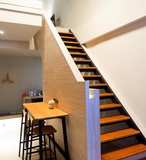 اتاق دوبلکس, Hatyai Signature