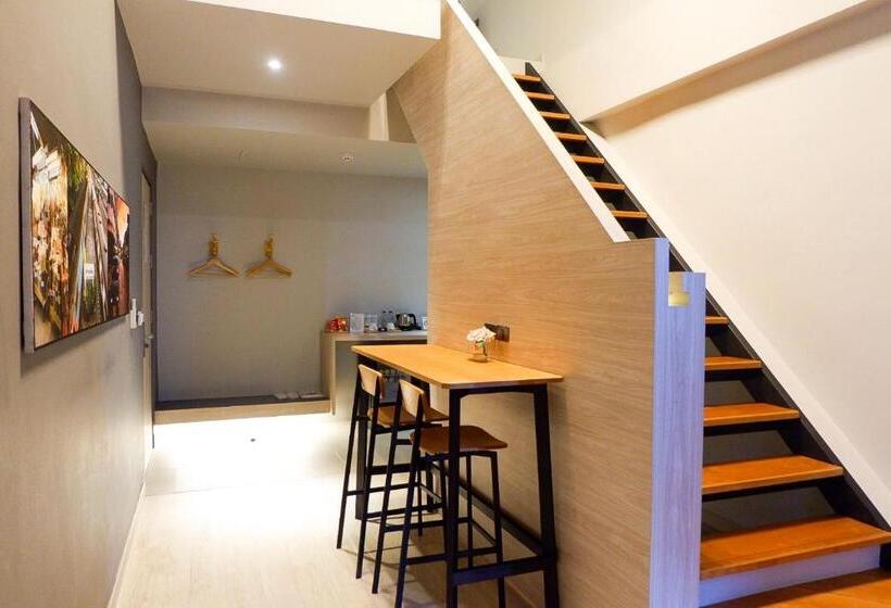 اتاق دوبلکس, Hatyai Signature