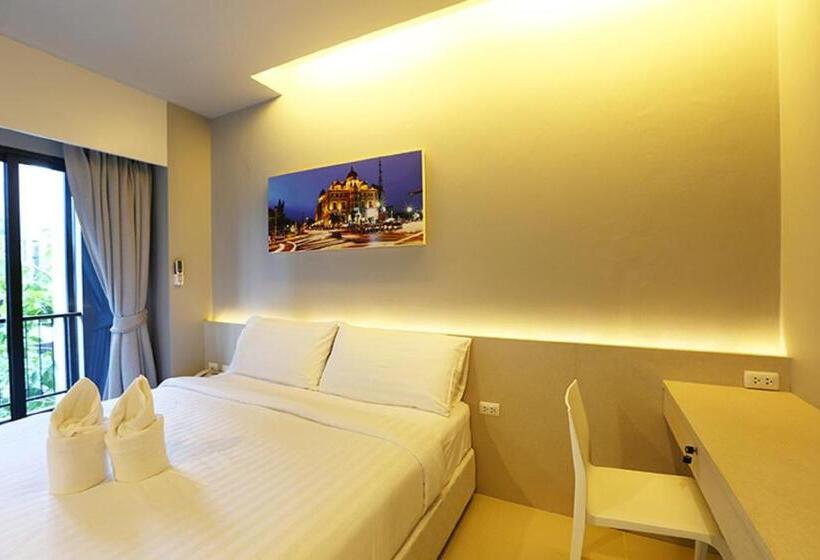 اتاق اکونومی, Hatyai Signature