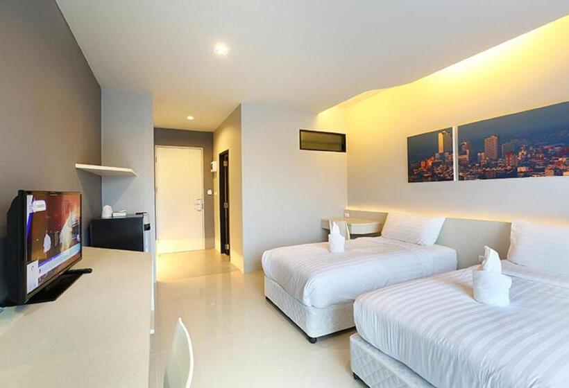 اتاق اکونومی, Hatyai Signature