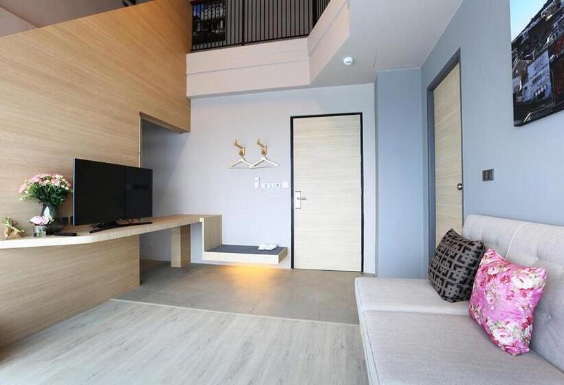 سوییت دوبلکس, Hatyai Signature