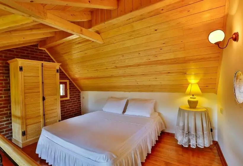 Superior-bungalow, Tranquilla River Lodge Adults Only