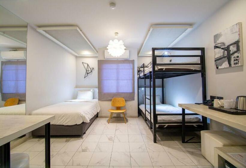 标准三人间, We Terminal