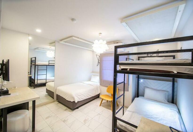 标准三人间, We Terminal