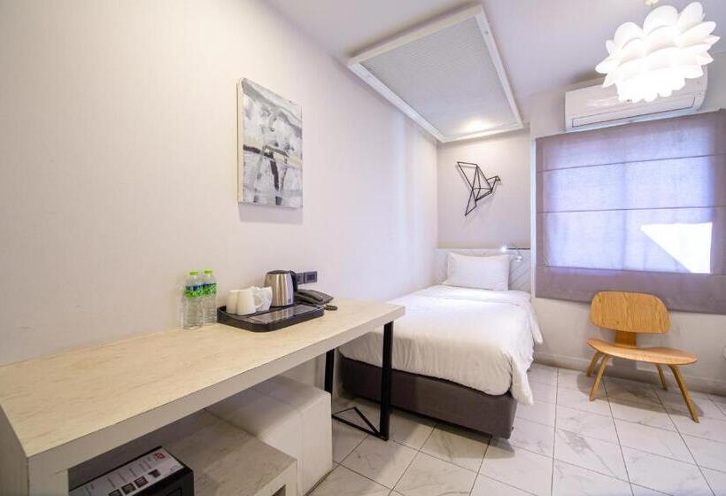 标准间, We Terminal