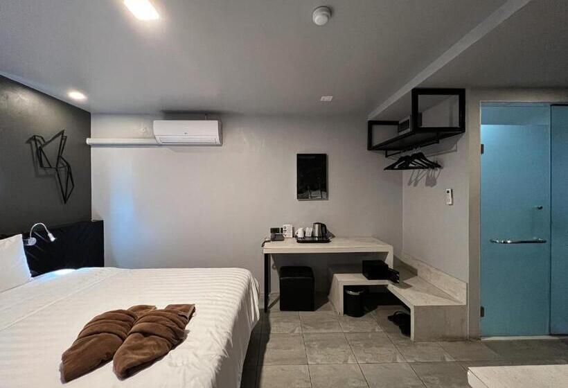 标准间, We Terminal