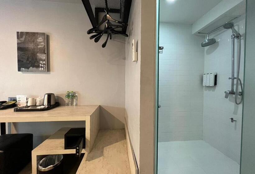 标准间, We Terminal