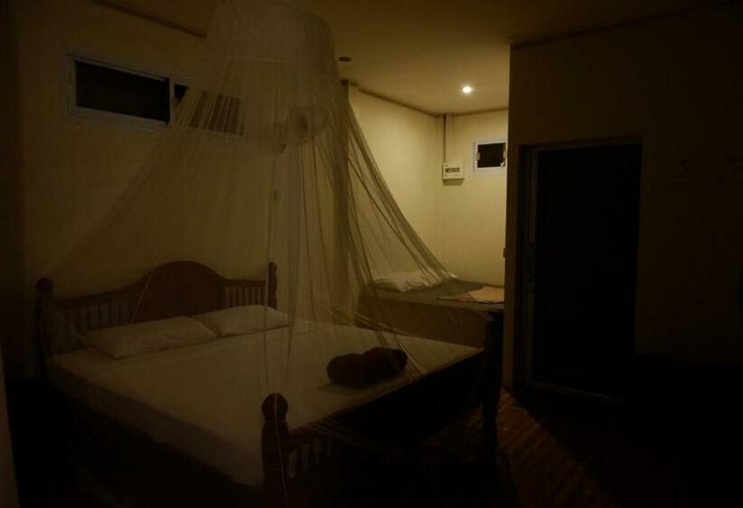 家庭间, Khao Sok Hill Top Resort