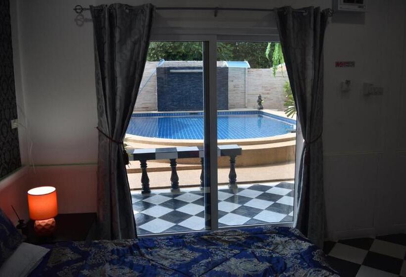 اتاق خانوادگی, Mangoes Pattaya