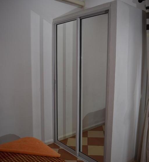 اتاق سوپریور خانوادگی, Mangoes Pattaya