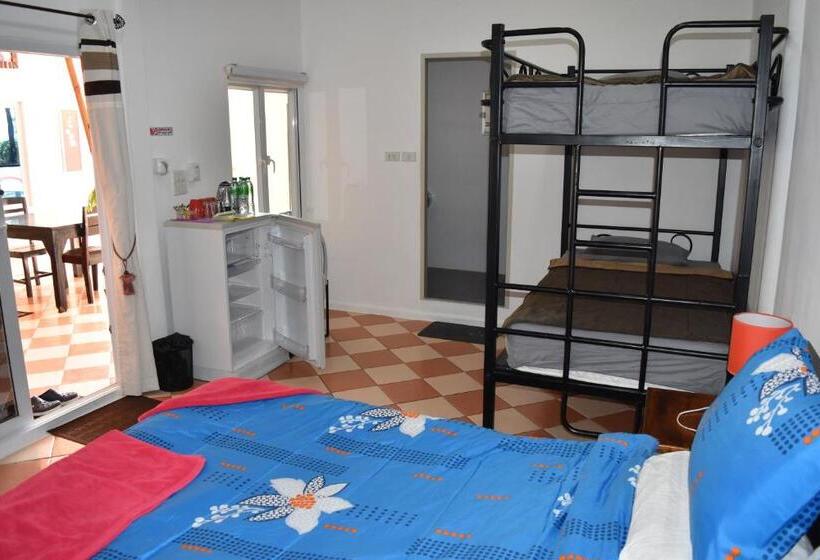 اتاق سوپریور خانوادگی, Mangoes Pattaya