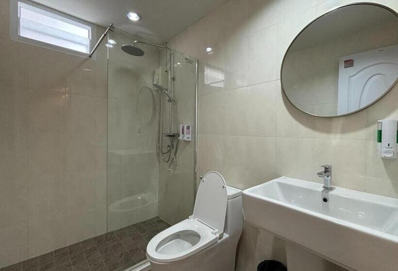 اتاق سوپریور خانوادگی, Mangoes Pattaya