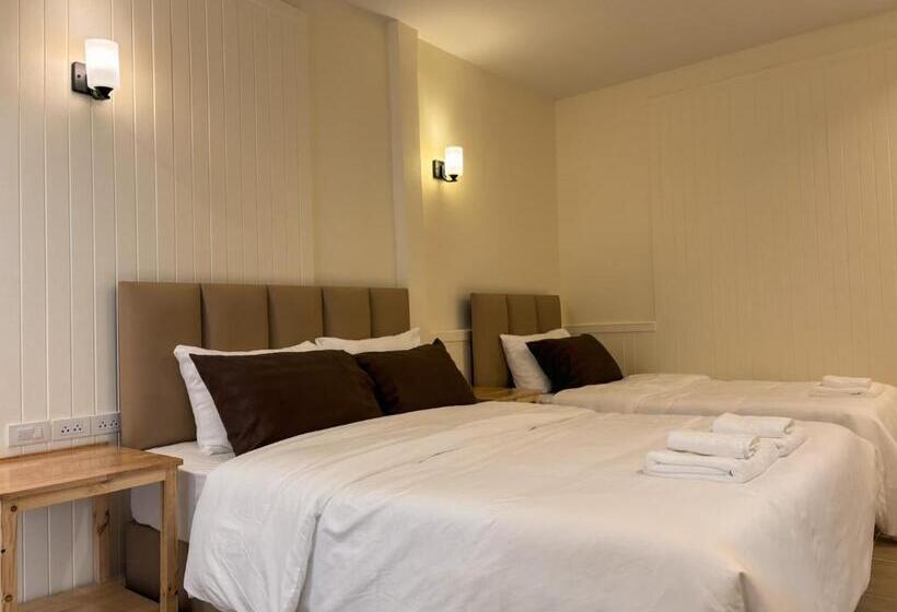 اتاق سوپریور خانوادگی, Mangoes Pattaya