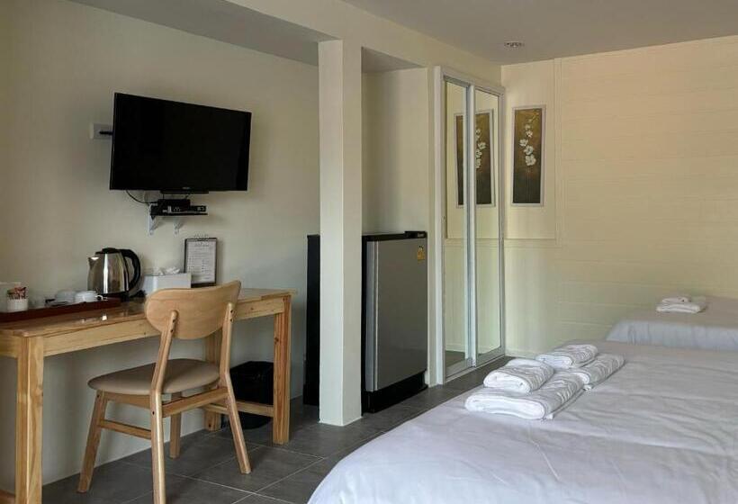 ویلای 3 خوابه, Mangoes Pattaya