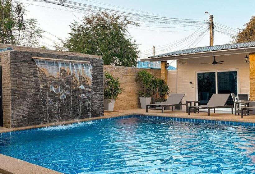 ویلای یک اتاق خوابه با استخر شنا, Mangoes Pattaya