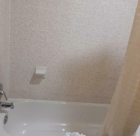 Номер Стандарт, Palace Motel Dequeen