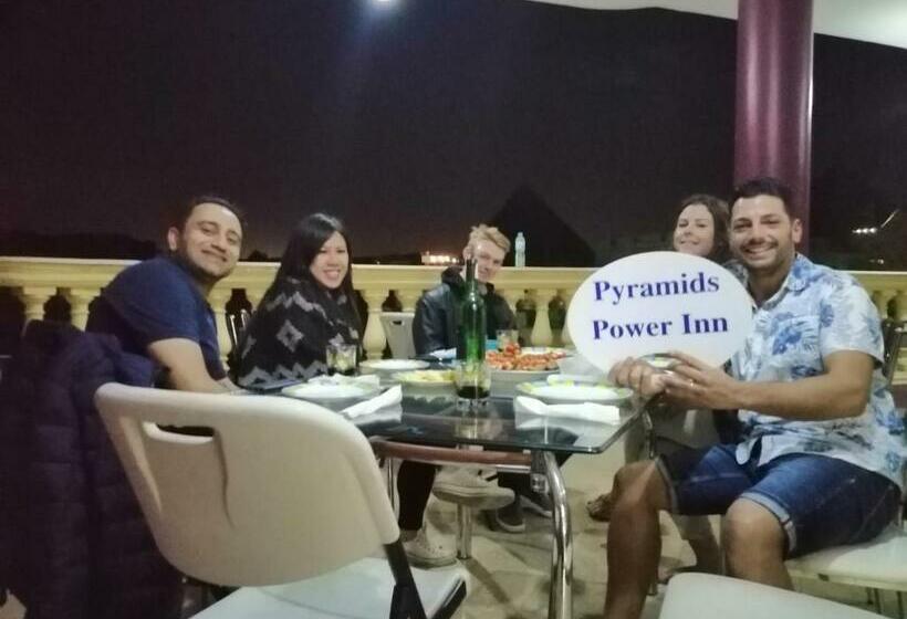 سوییت خانوادگی, Pyramids Power Inn