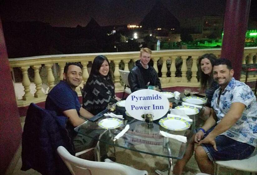 سوییت خانوادگی, Pyramids Power Inn