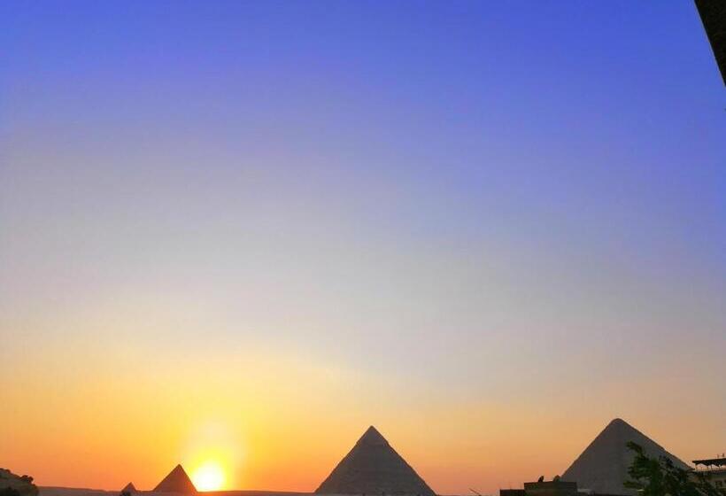 اتاق لوکس, Pyramids Power Inn