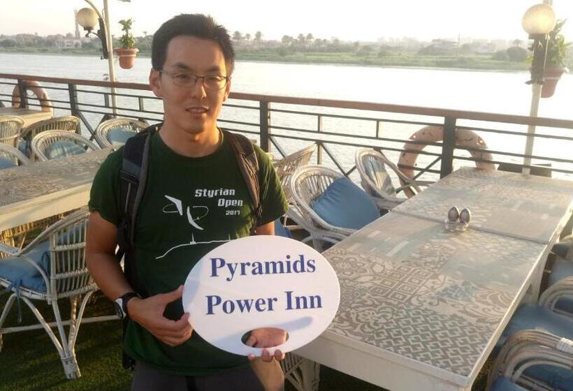 اتاق لوکس, Pyramids Power Inn