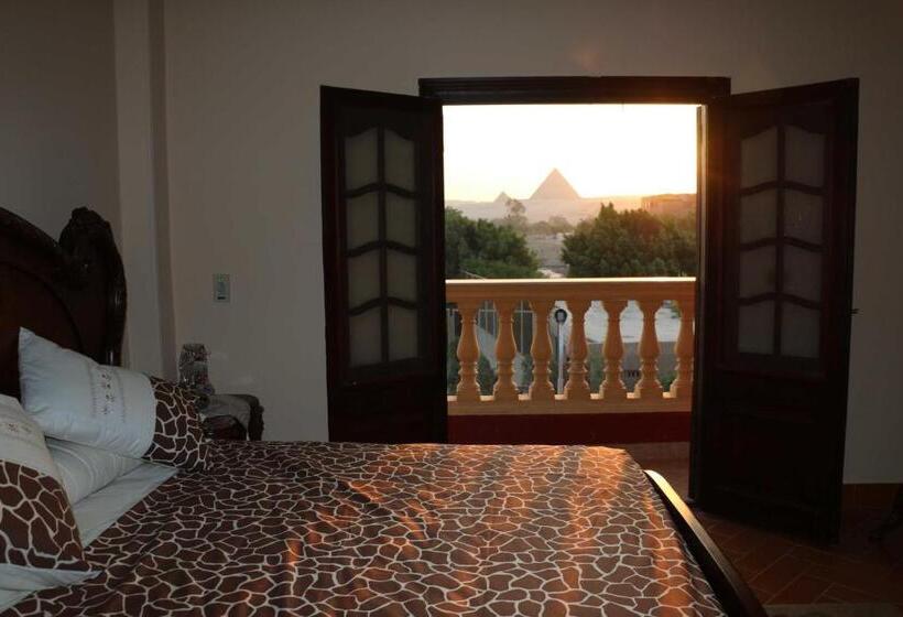 اتاق لوکس, Pyramids Power Inn