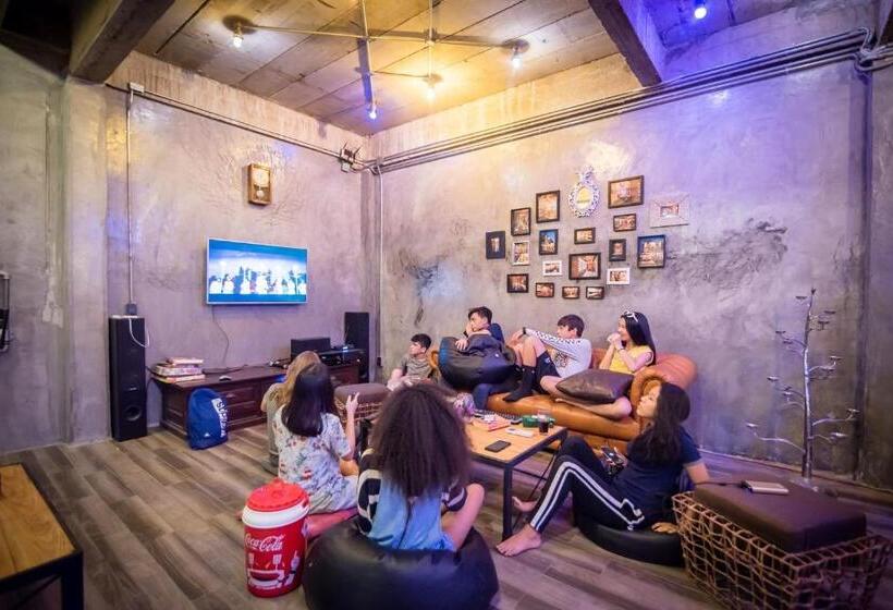 1 Sovrums Hus, Pulley Pool Villa 5 Mins Walk To Hua Hin Beach