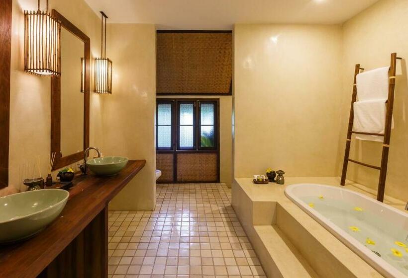 ２ベッドルームハウス, Azalea Village