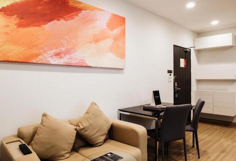 Люкс 2 Спальни, Brique Hotel Chiangmai