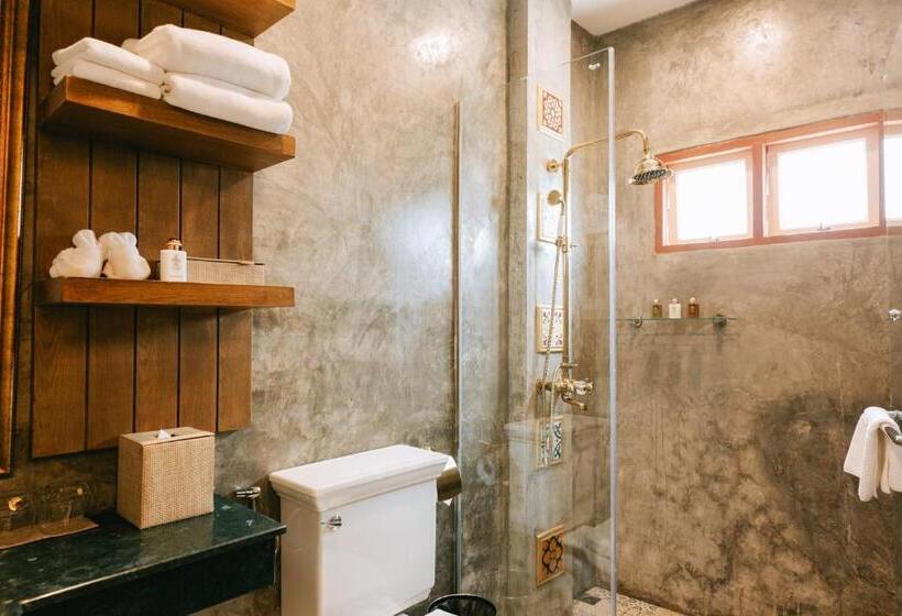 豪华房间, Chuchaiburi Sri Amphawa