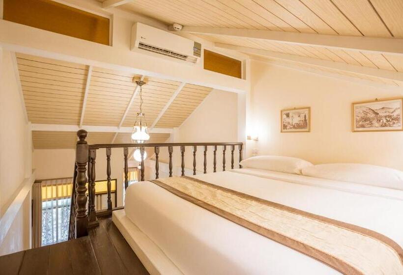 带阳台的豪华间, Chuchaiburi Sri Amphawa