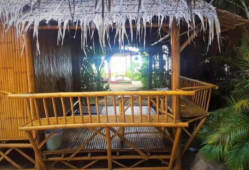 بانگلوی استاندارد, Coco Sunset Beach