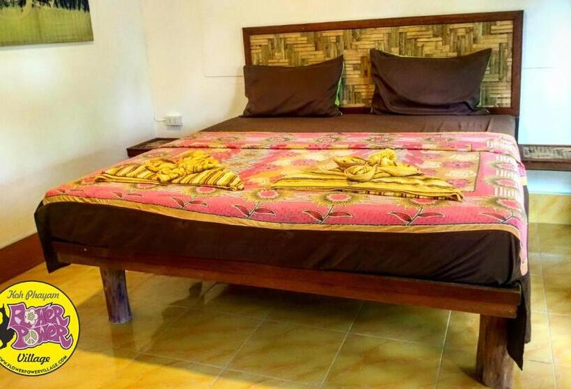 غرفة قياسية سرير كينج, Flower Power Farm Village